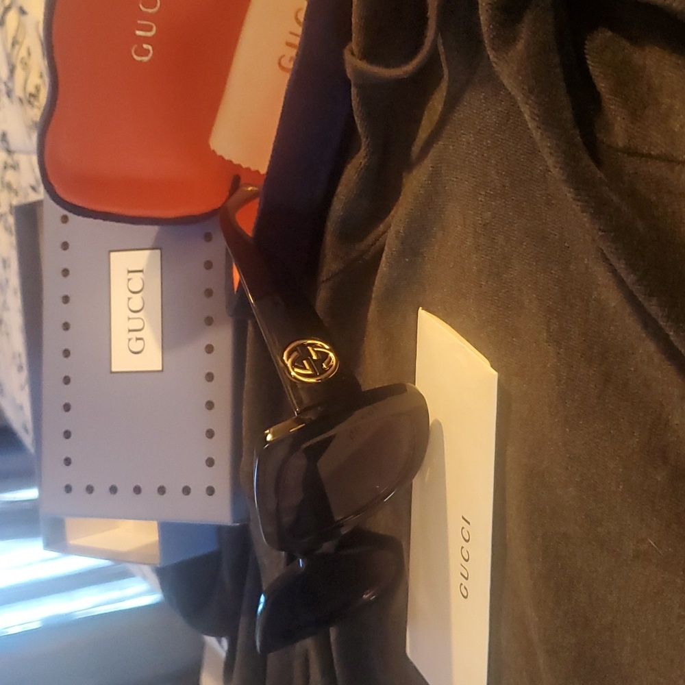 Gucci Black Sunglasses